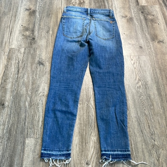 Joe’s Jeans, The Charlie, High Rise Skinny Ankle Jeans, Distressed Hem, size 27 - Picture 10 of 11